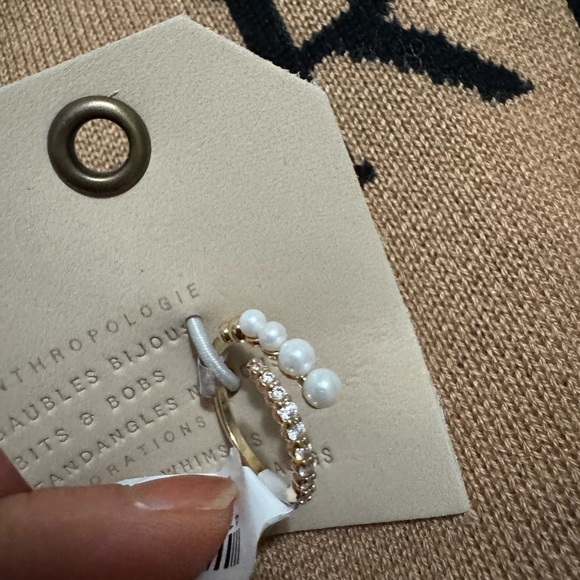 New - Anthropologie fashion ring - Picture 3 of 3